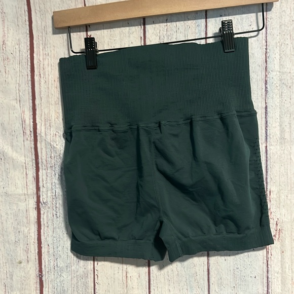NWOT FP Movement Good Karma Running Shorts-NO LOGO - Picture 7 of 11